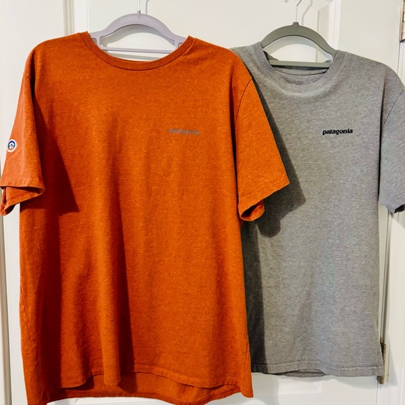 Two, Men XL, Patagonia P-6 Mission Organic T-Shirts - Picture 1 of 4